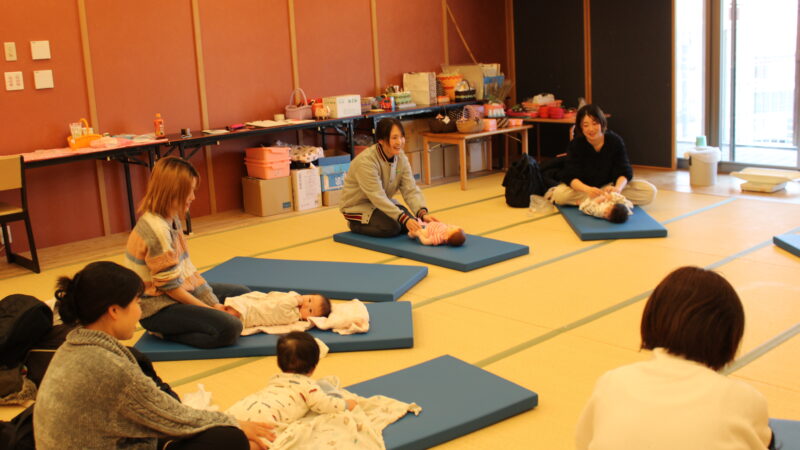 ベビーマッサージ